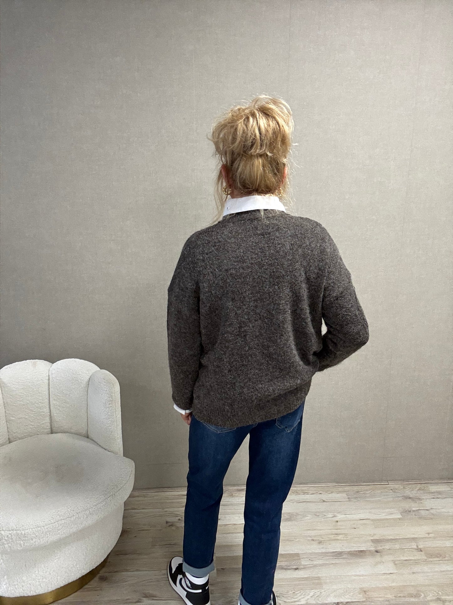 Trui met Pailletten Flower – Donkergrijs