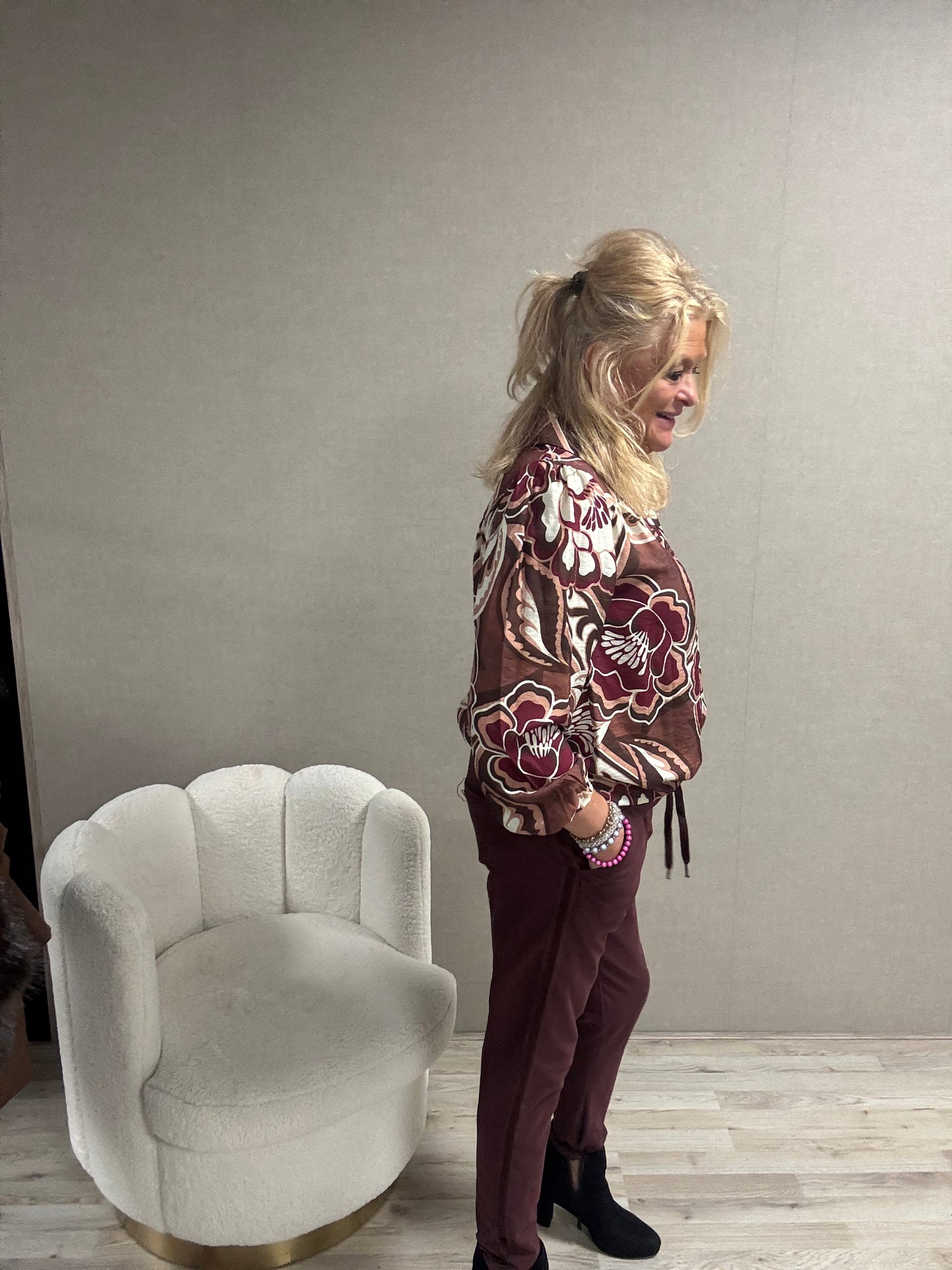 Top Vera Jo Bloemen bordeaux en bruin