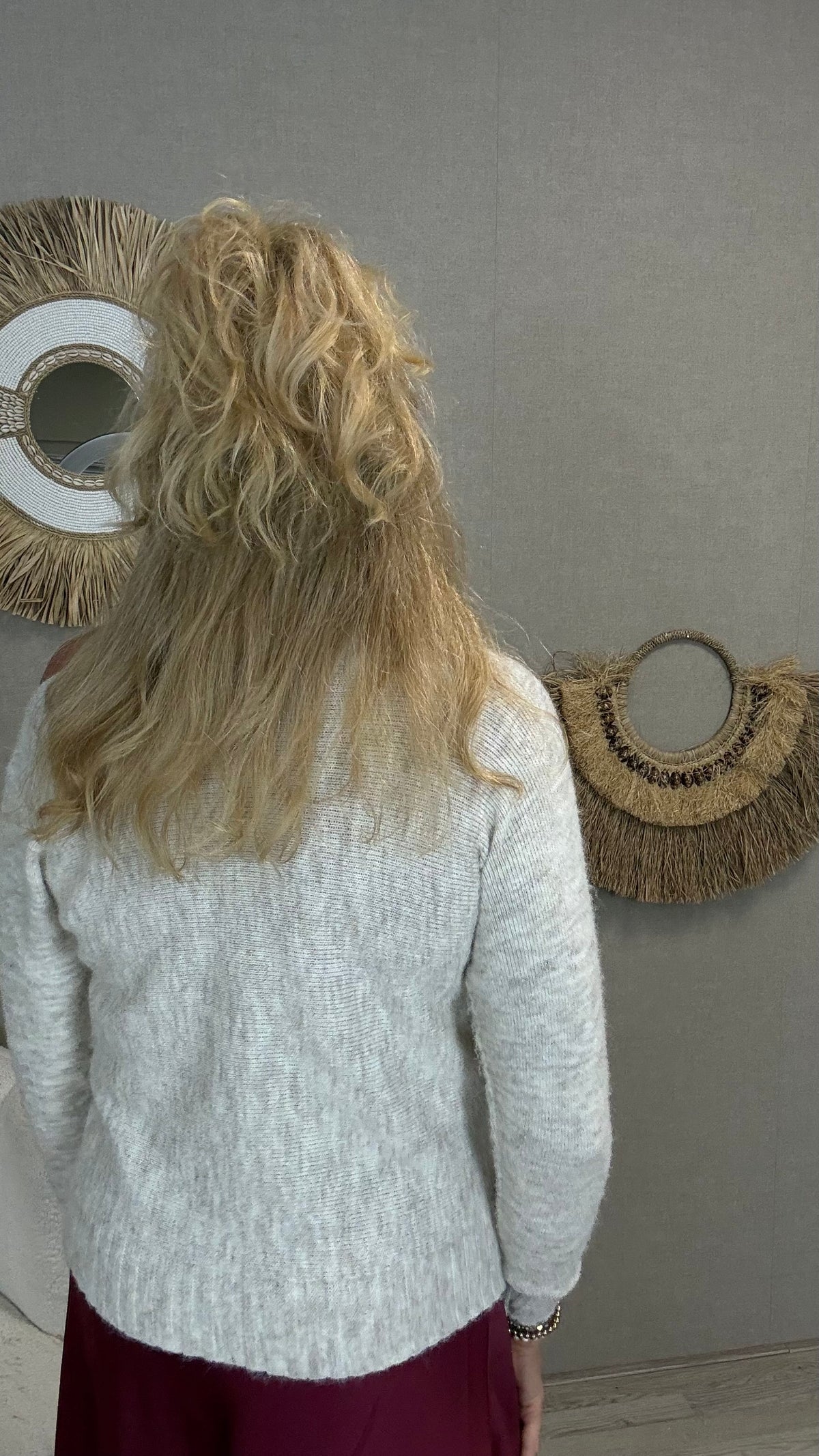 Truitje Lisa met open schouder Beige