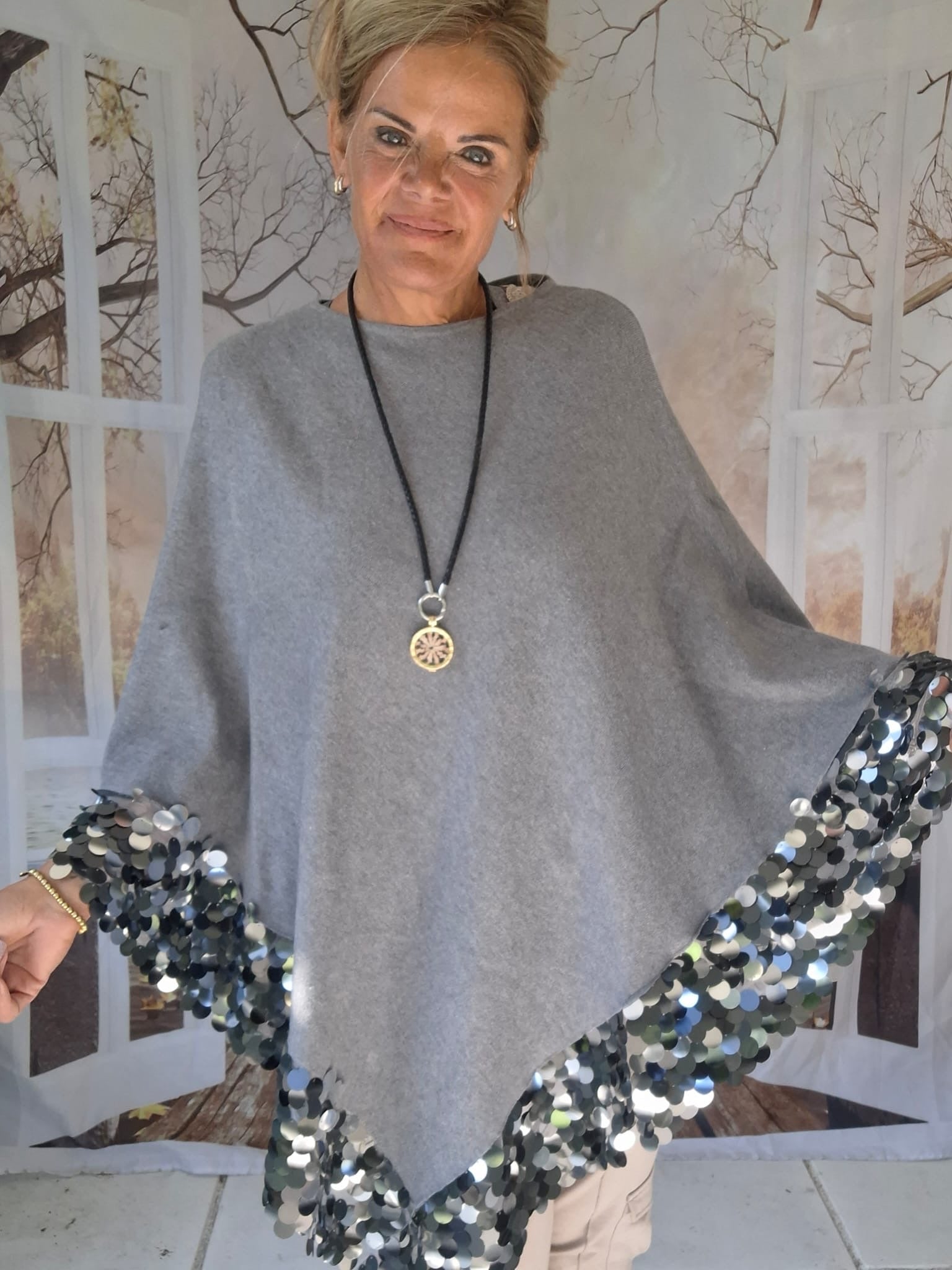 Poncho Nancy Grijs - Nancfashion