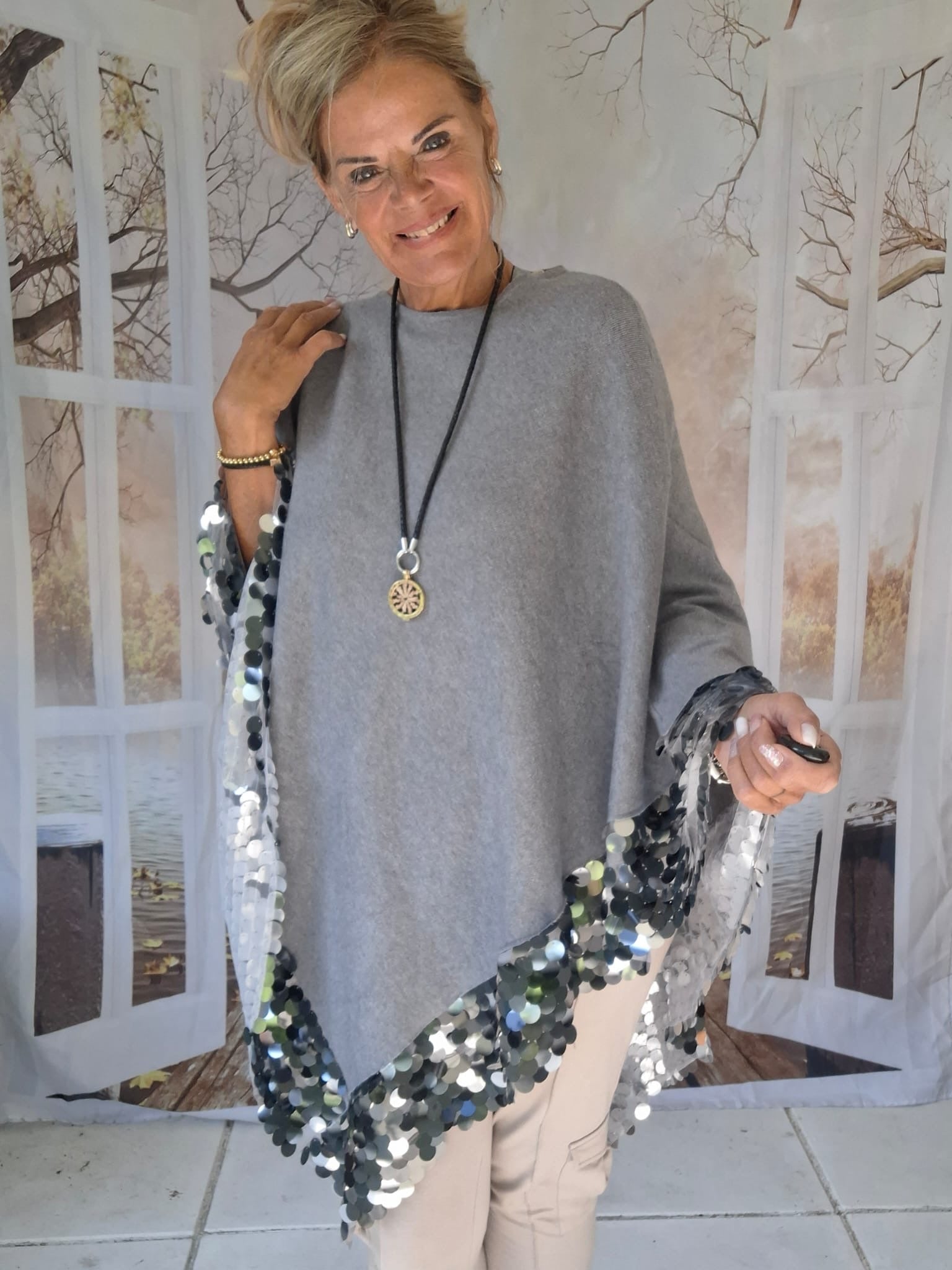 Poncho Nancy Grijs - Nancfashion