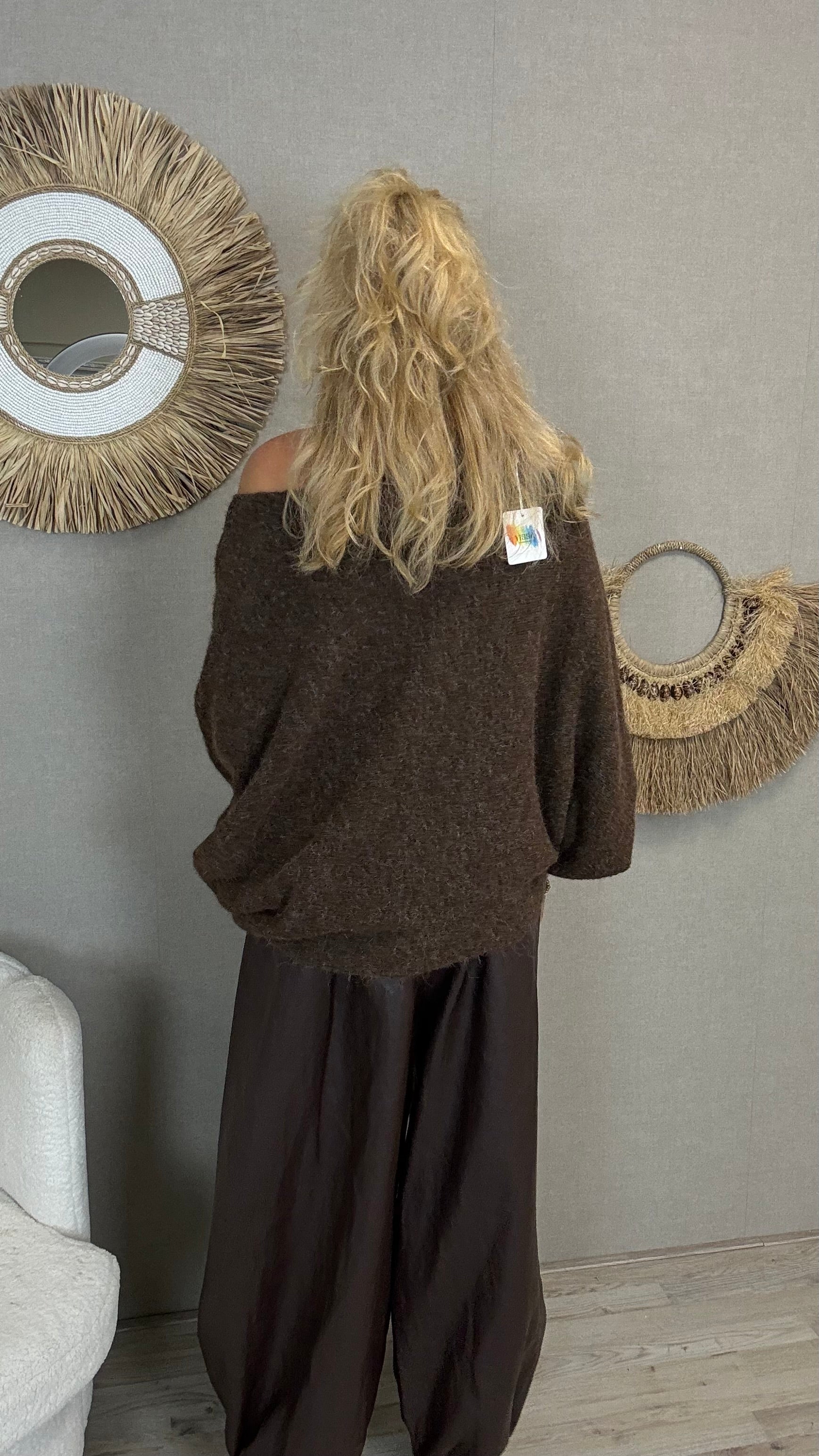 Oversized trui Jessy met ballonmouwen Bruin