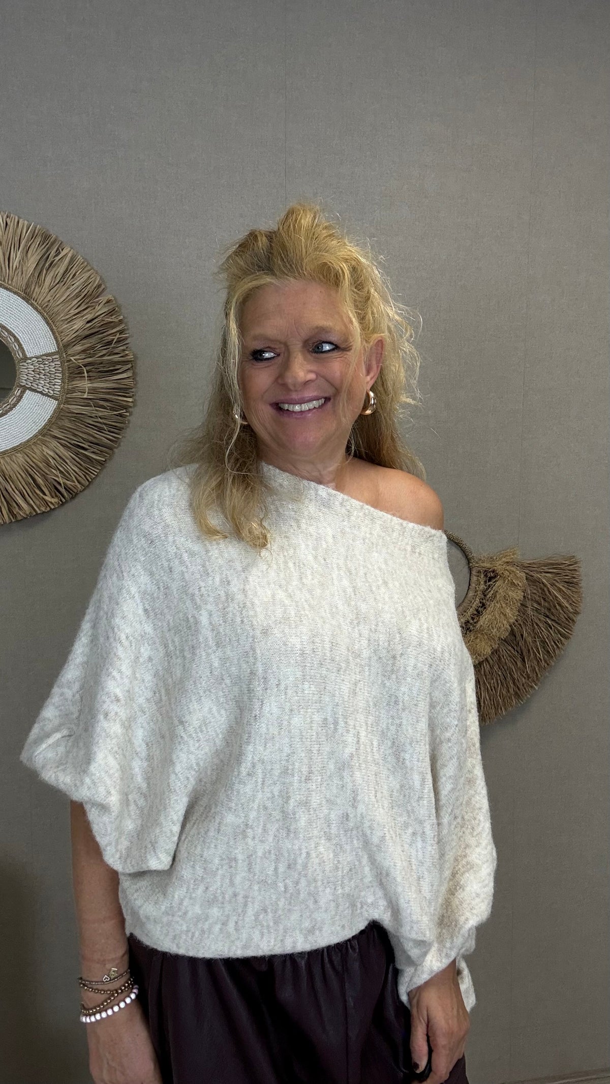 Oversized trui Jessy met ballonmouwen Beige