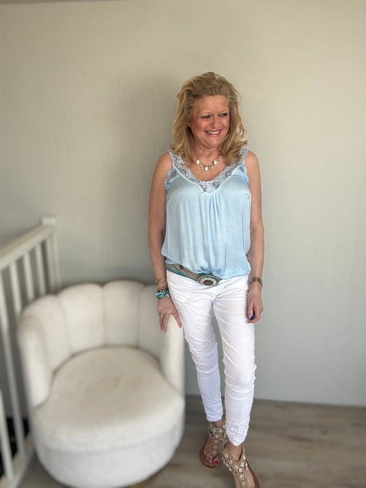Silky Top Alicia Lichtblauw - Nancfashion