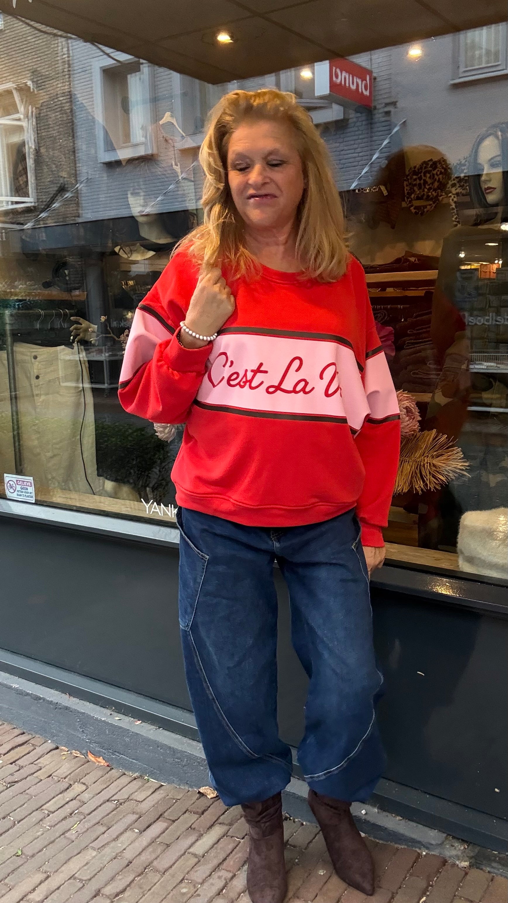 Sweater C’est La Vie Rood/Roze