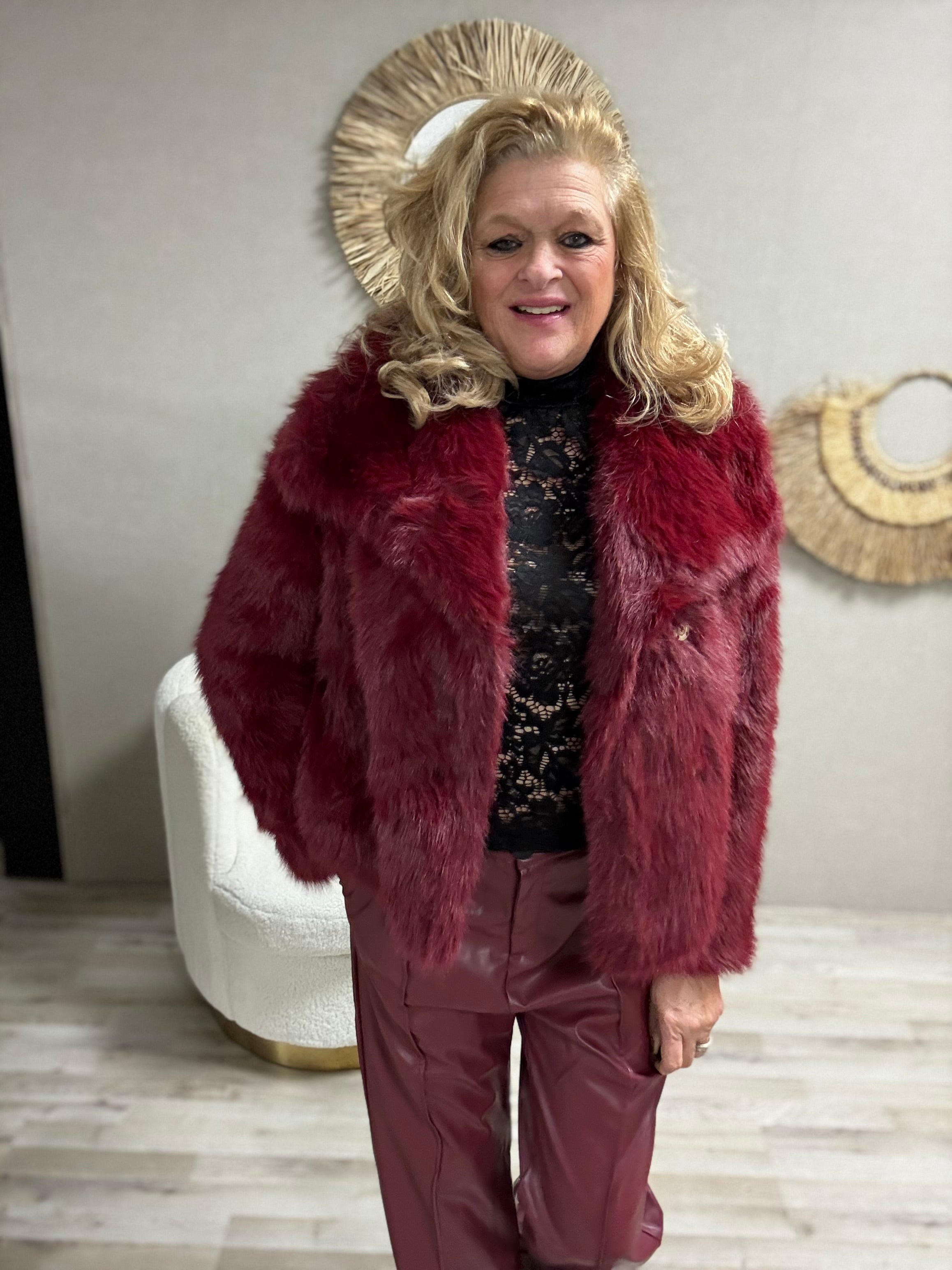 Kort Fake fur Jasje Bordeaux