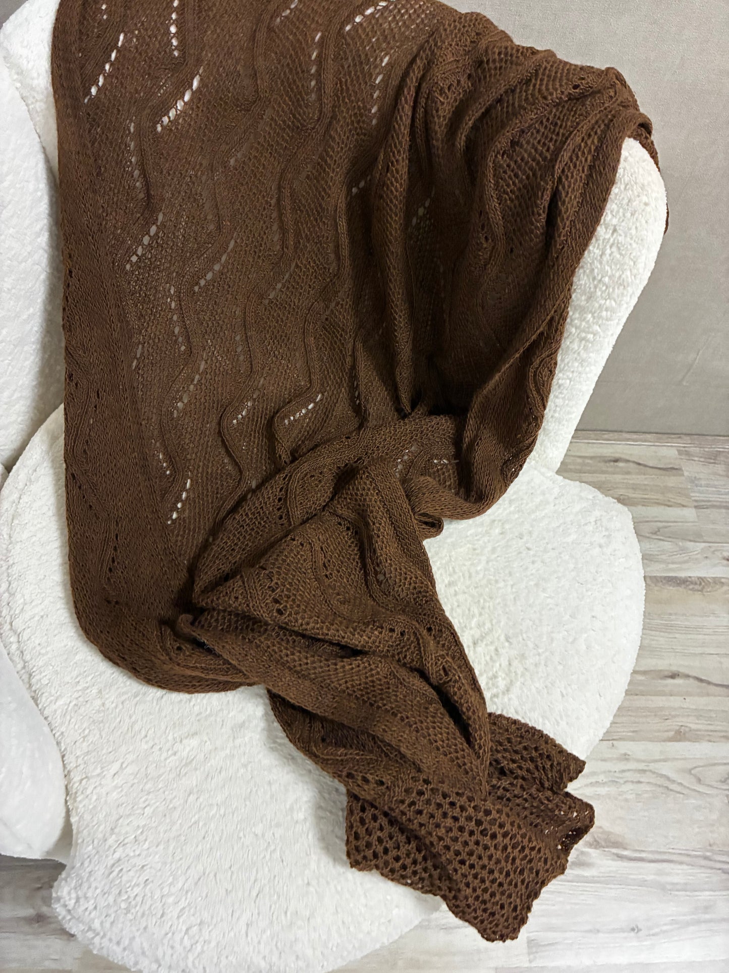 Gebreide Omslagdoek / Sjaal – Bruin