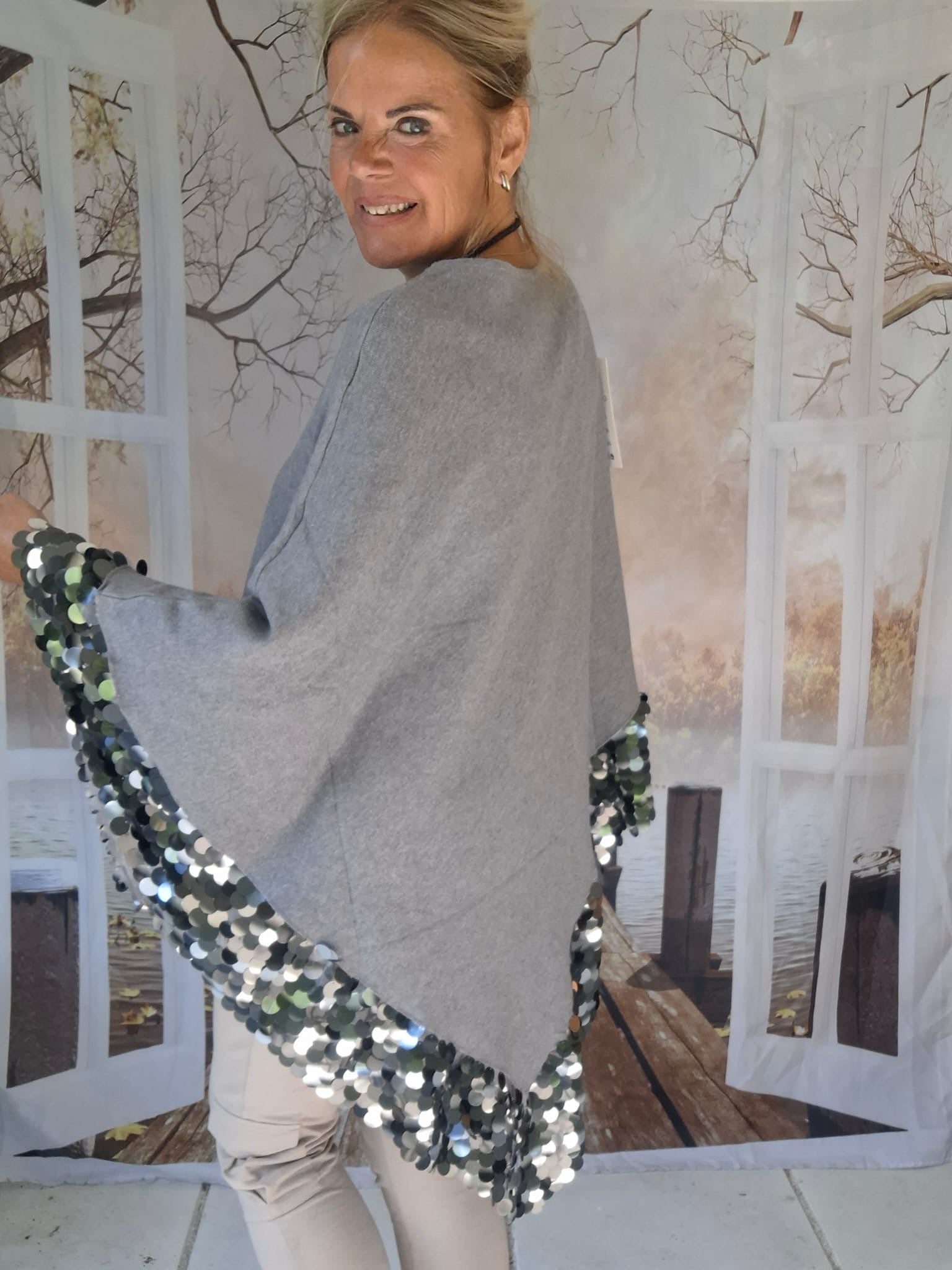 Poncho Nancy Grijs - Nancfashion