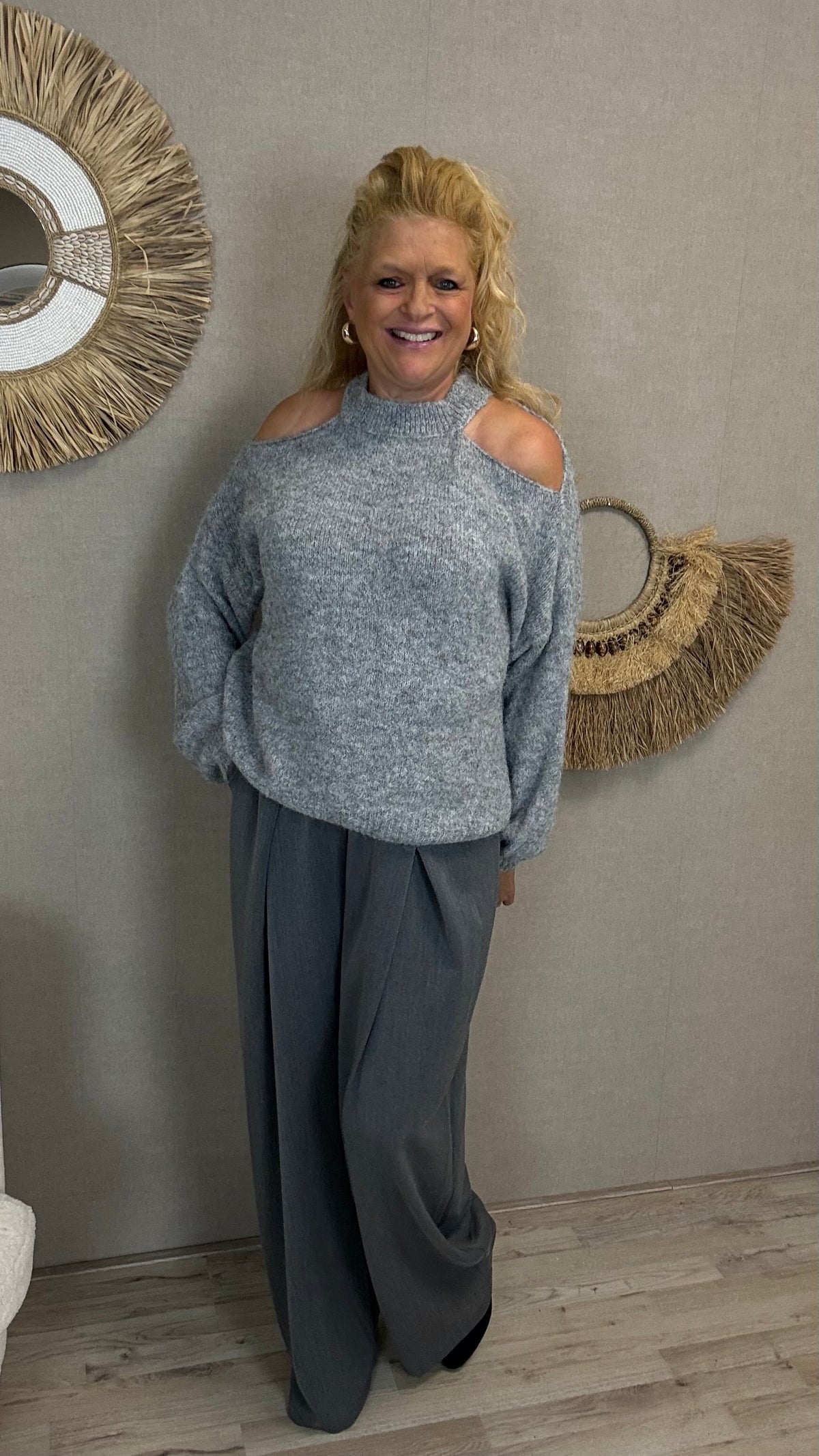 Open-shoulder trui Nikkie Grijs