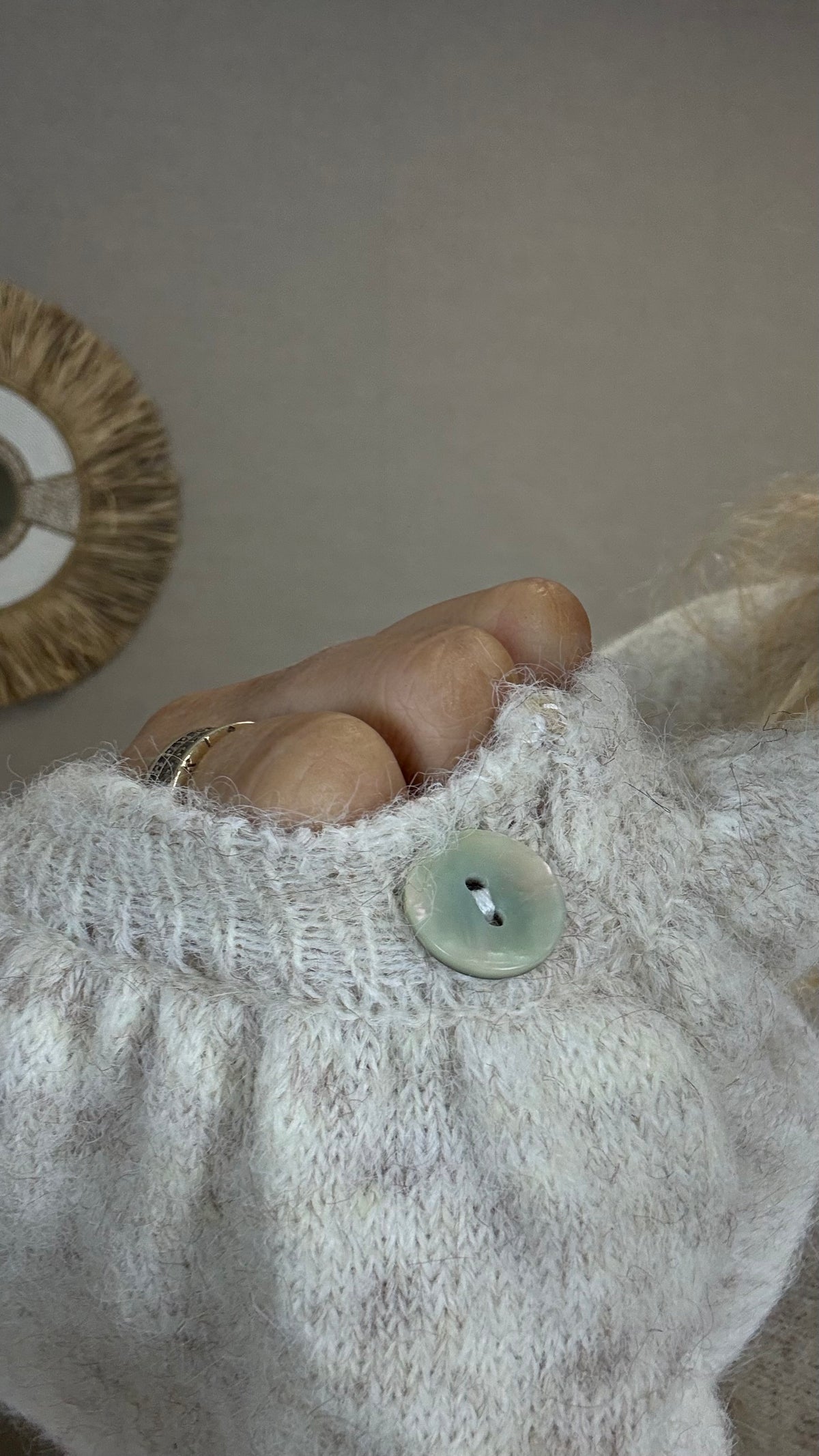 Oversized trui Jessy met ballonmouwen Beige