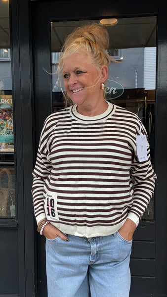 Label Truitje Stripe Bruin