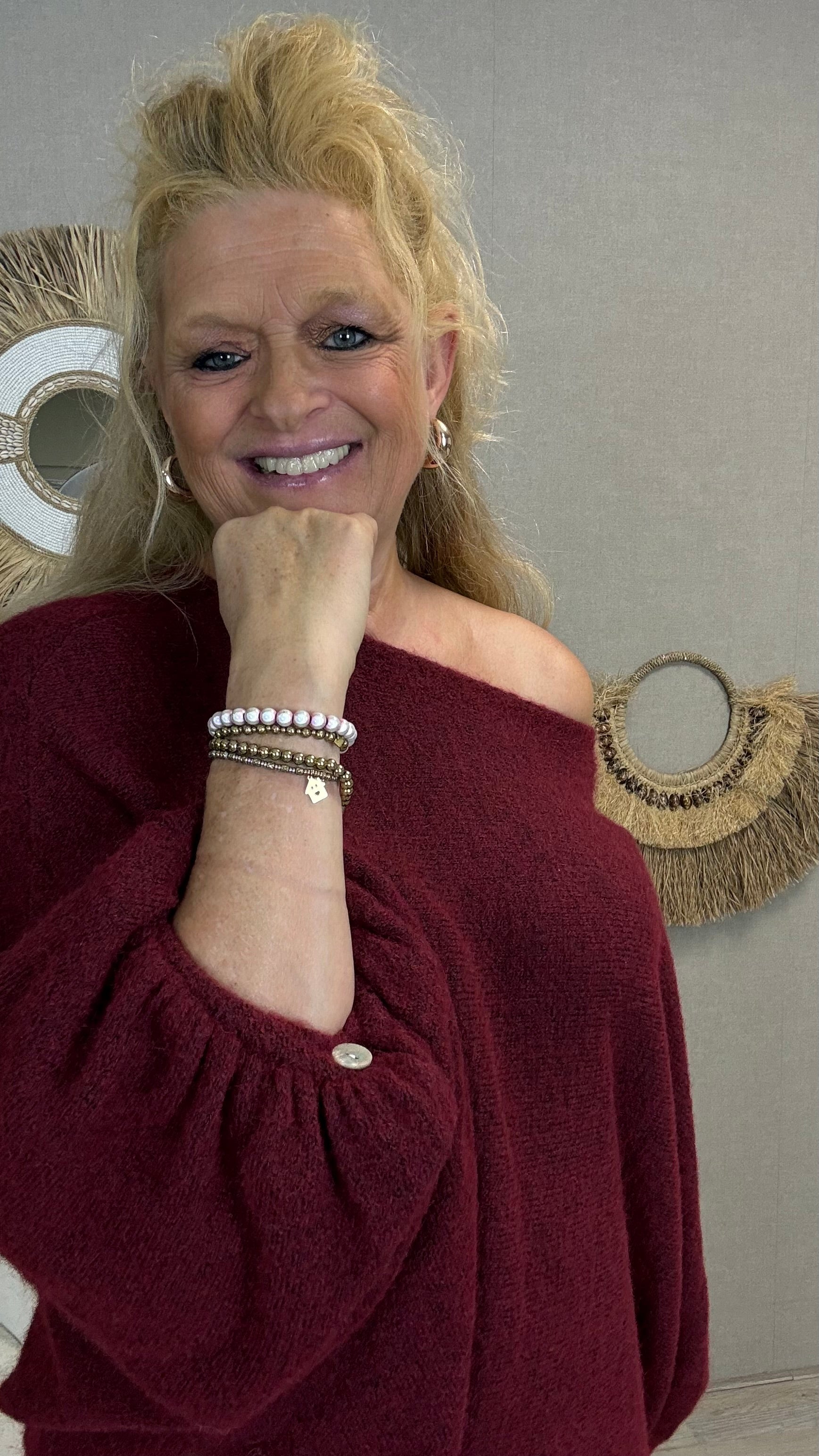 Oversized trui Jessy met ballonmouwen Bordeaux