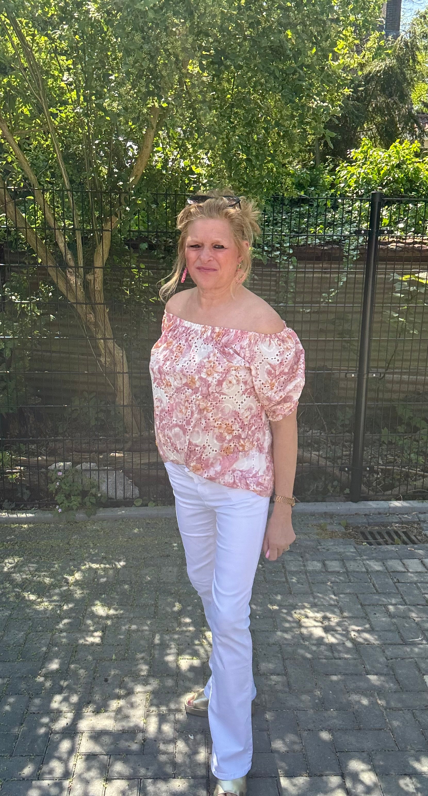 Top Broderie Roze