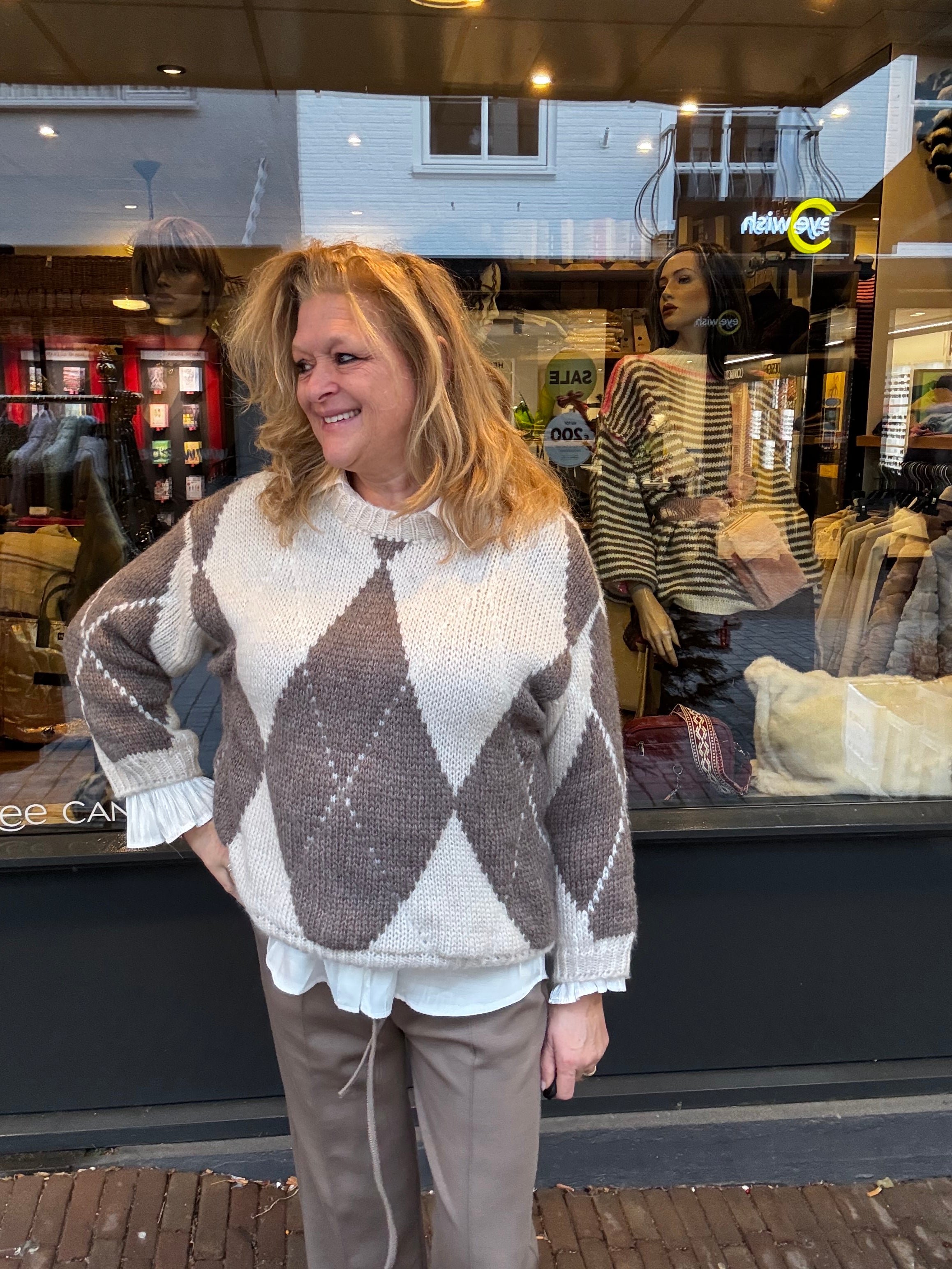 Trui Kiki Ruit Ecru/ Bruin