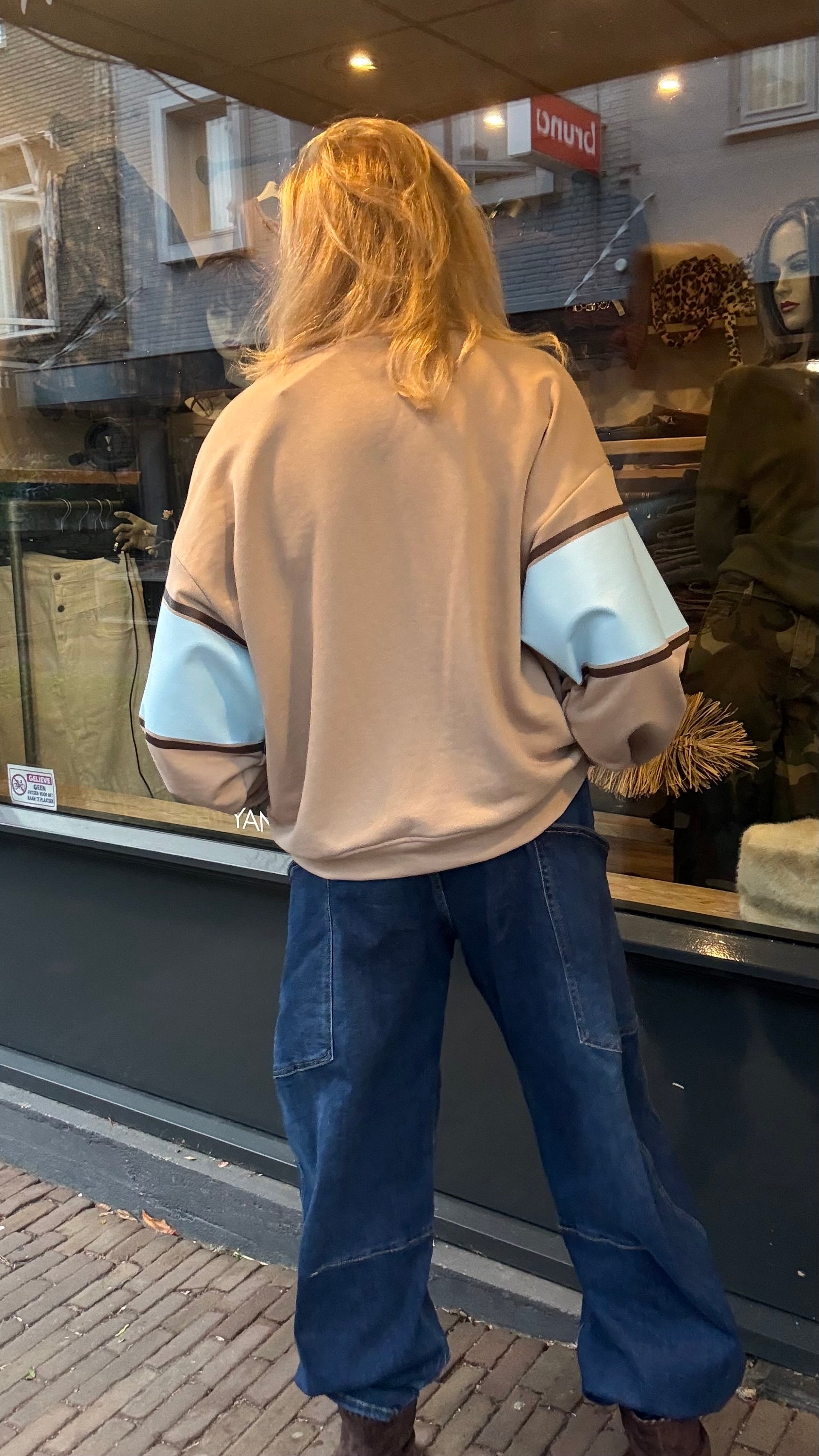 Sweater C’est La Vie Beige/Blauw