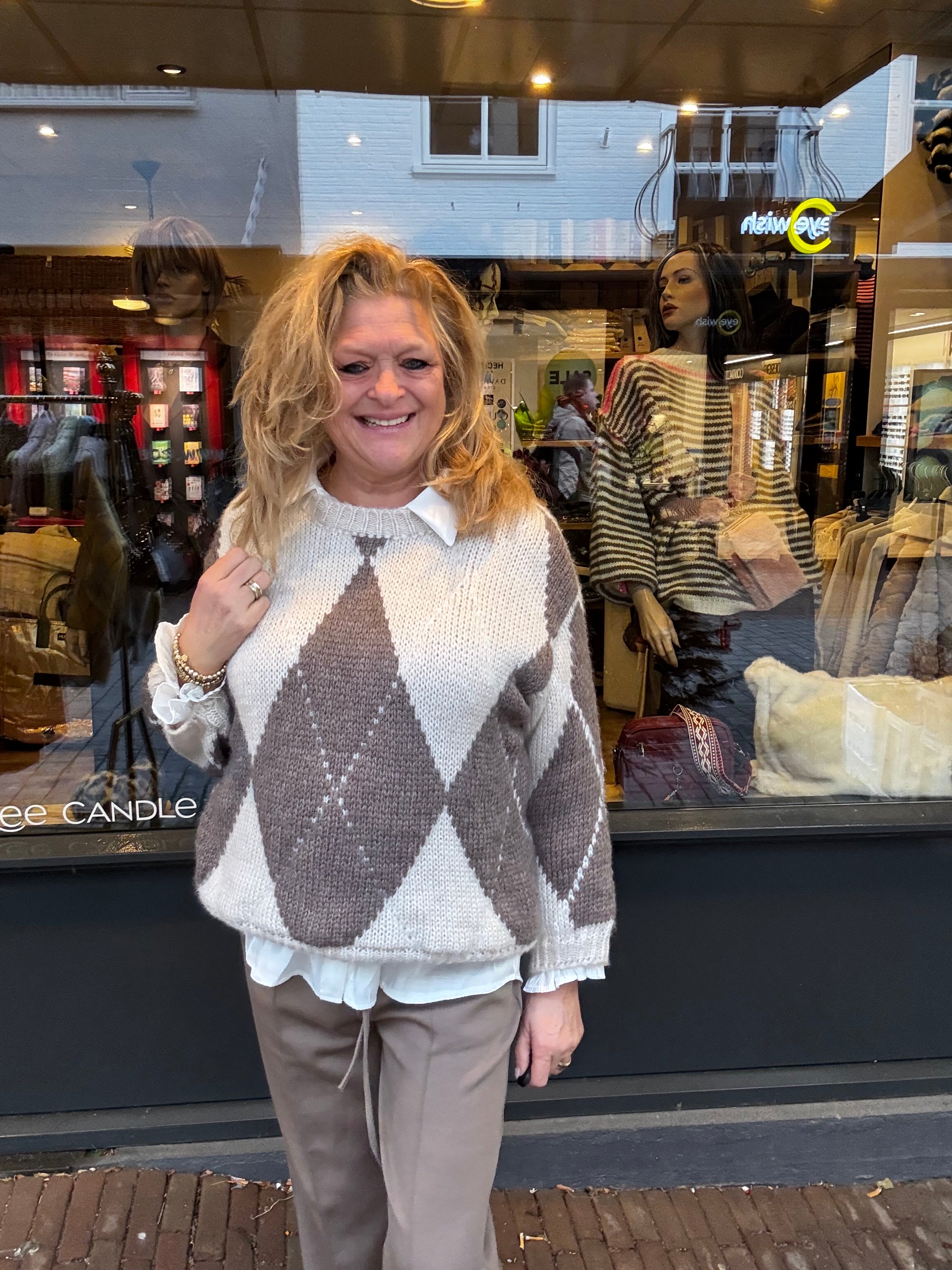 Trui Kiki Ruit Ecru/ Bruin