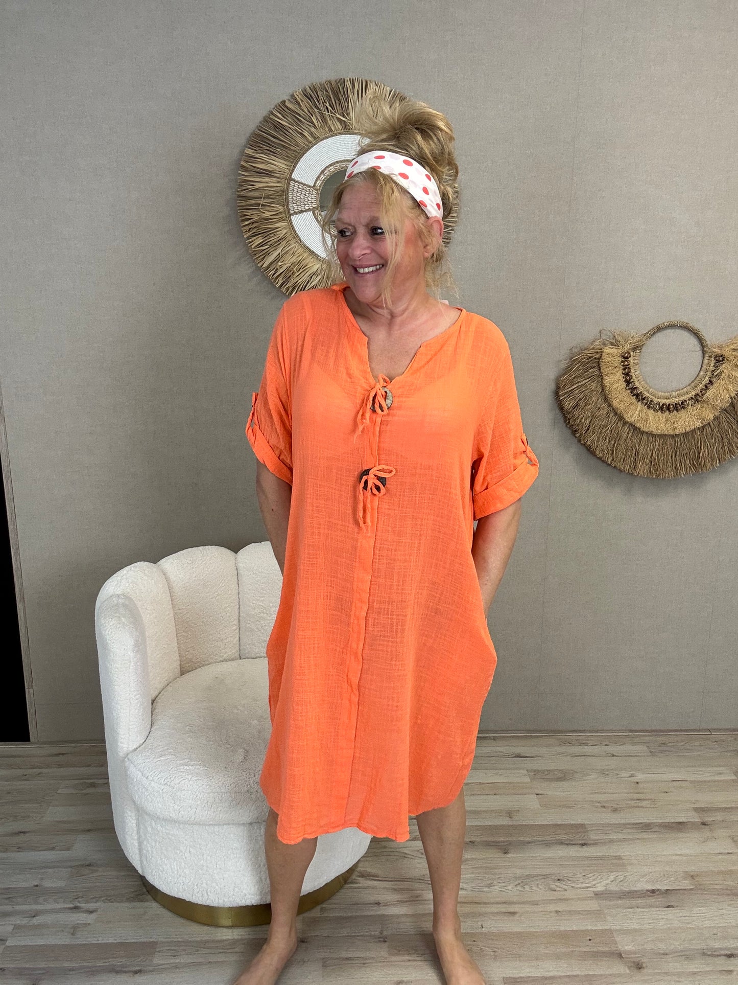 Luchtig katoenen jurkje met knoop detail