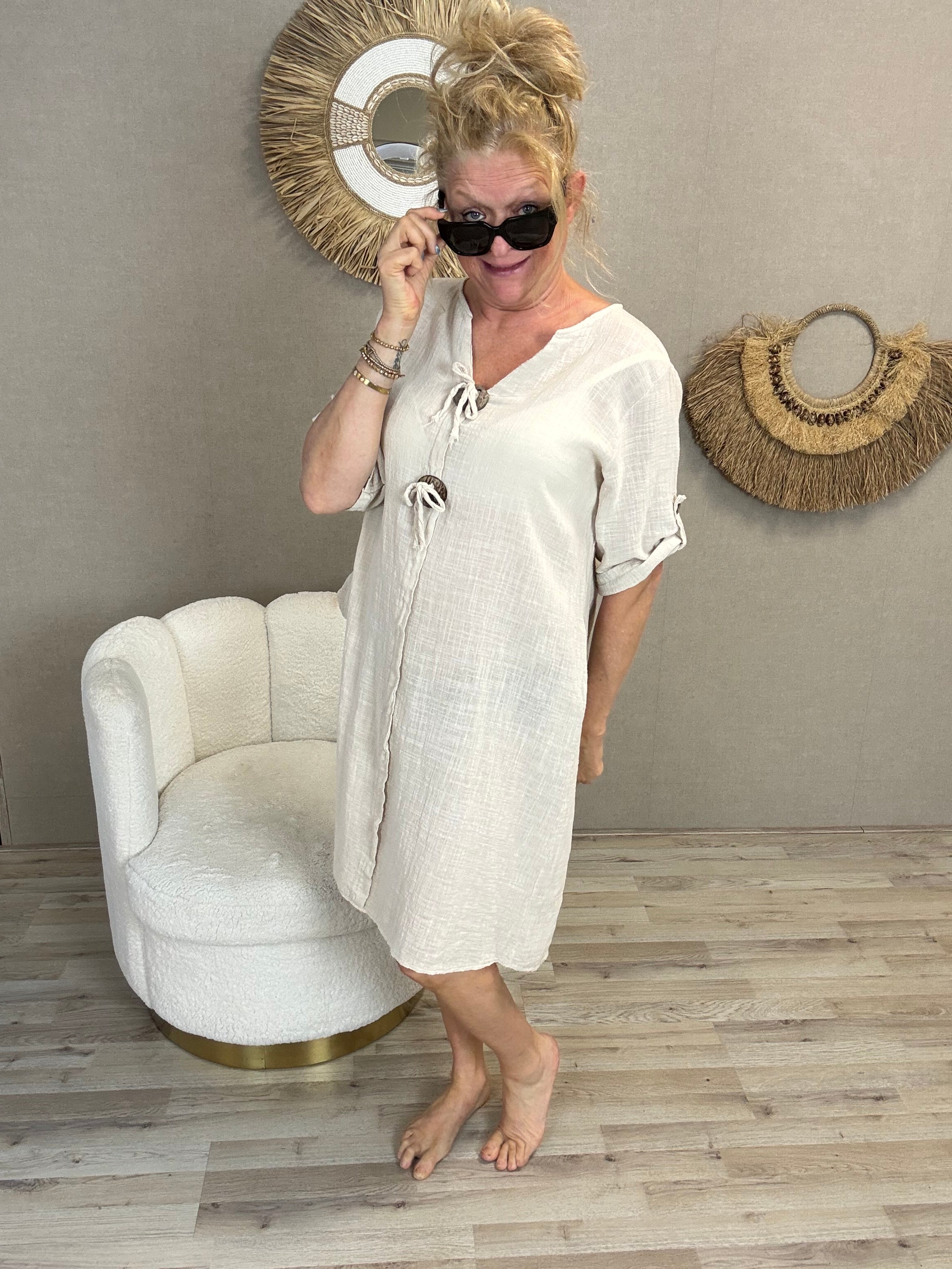 Luchtig katoenen jurkje met knoop details