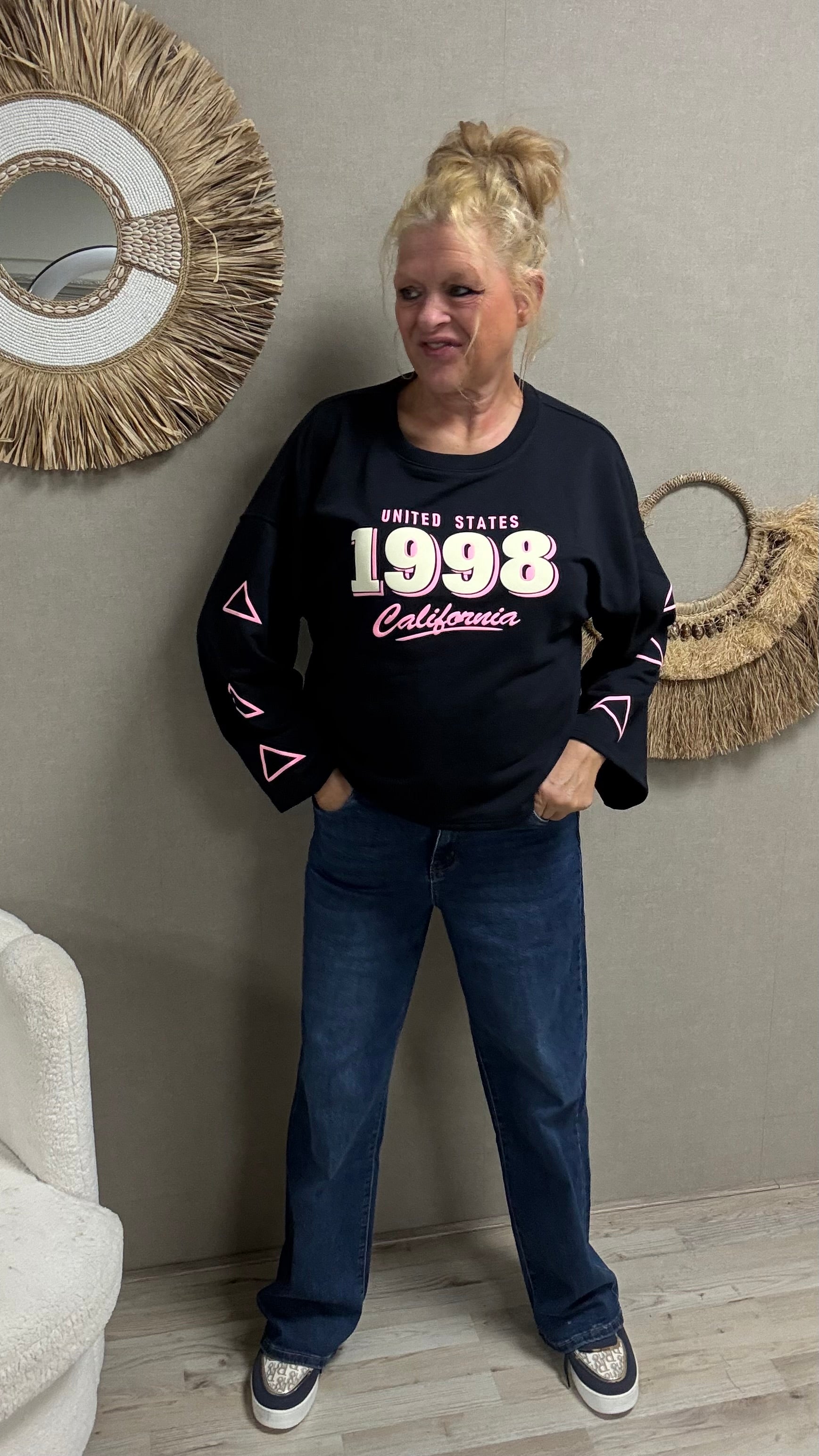 California 1998 sweatshirt navy pink