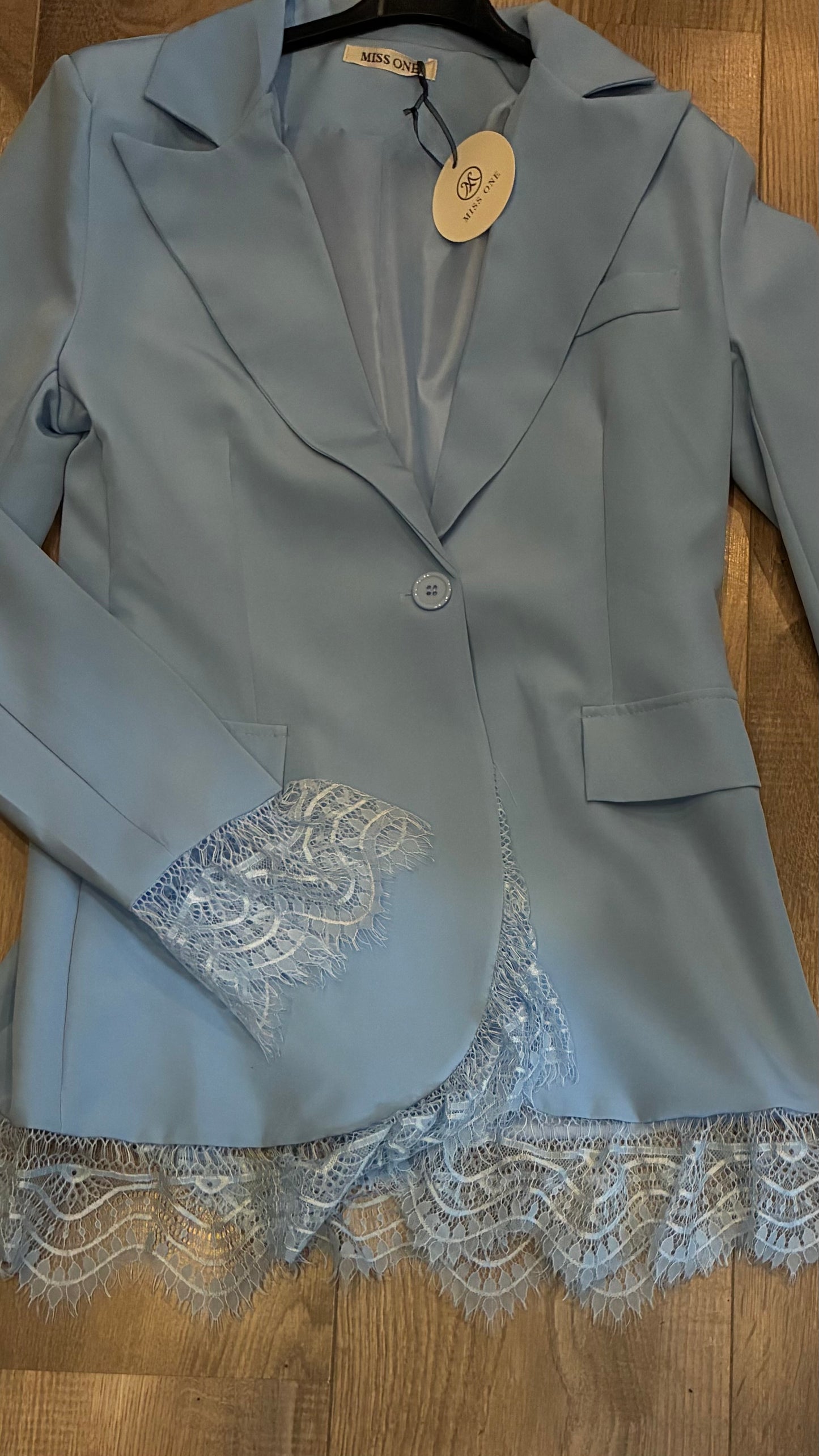 Blazer Lace Detail – Lichtblauw 💙