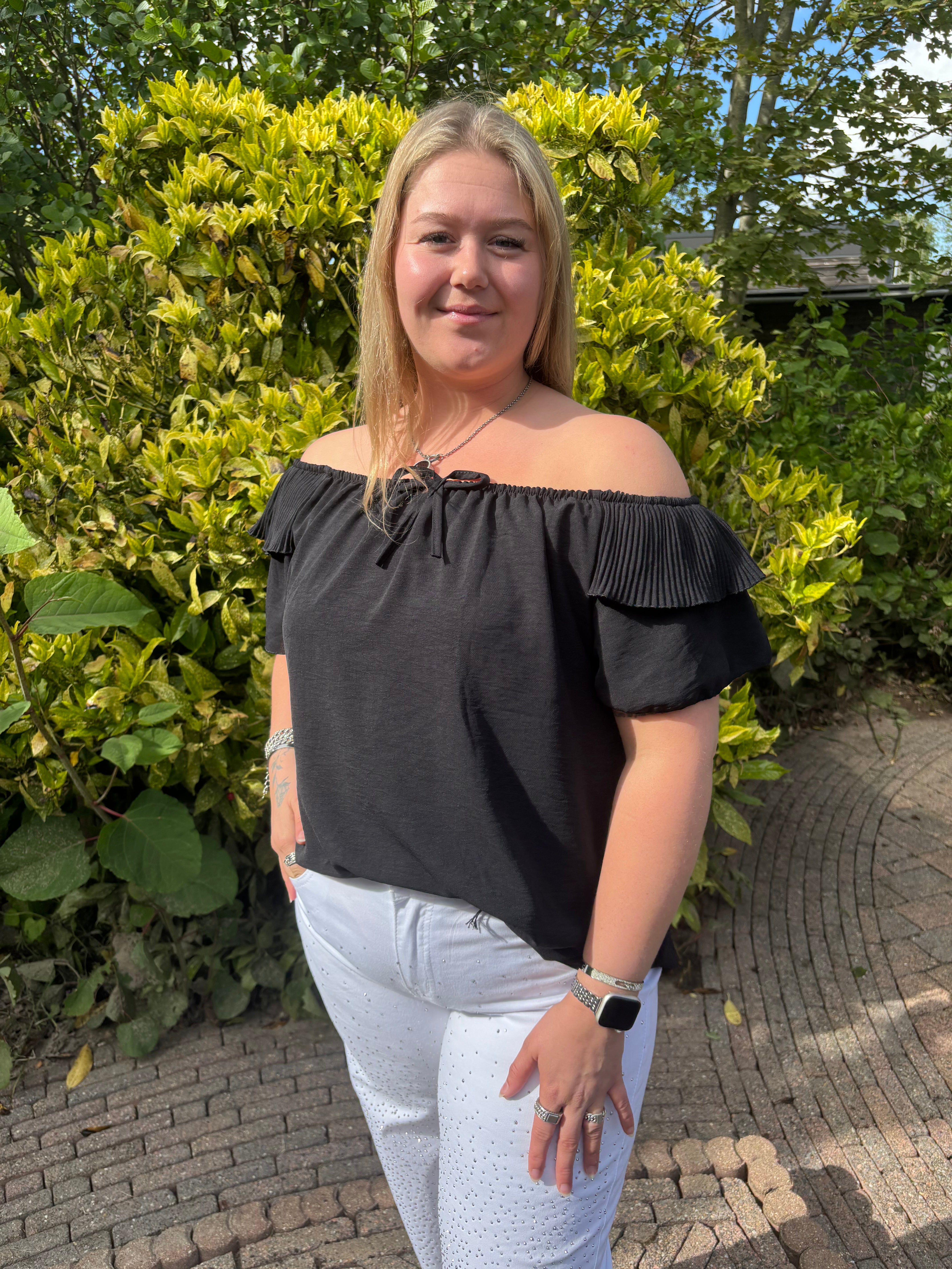 Top Amy Zwart