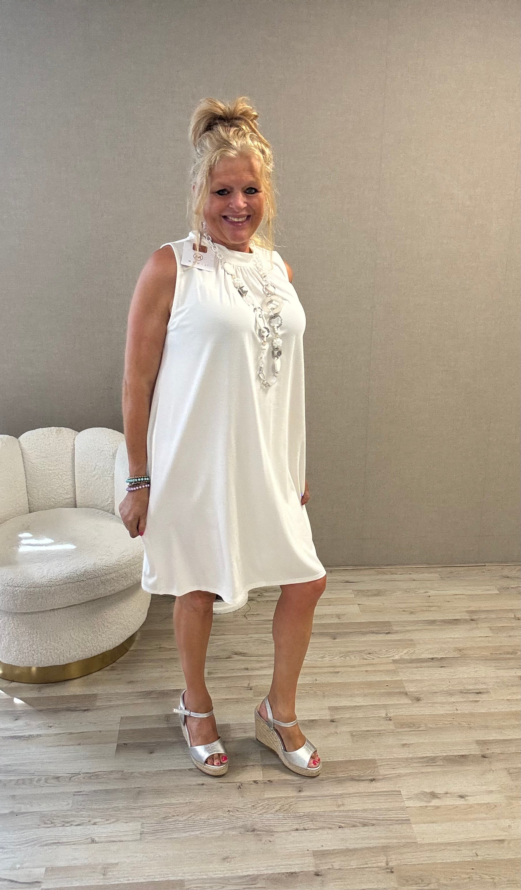 Halter Jurk Mooij Offwhite