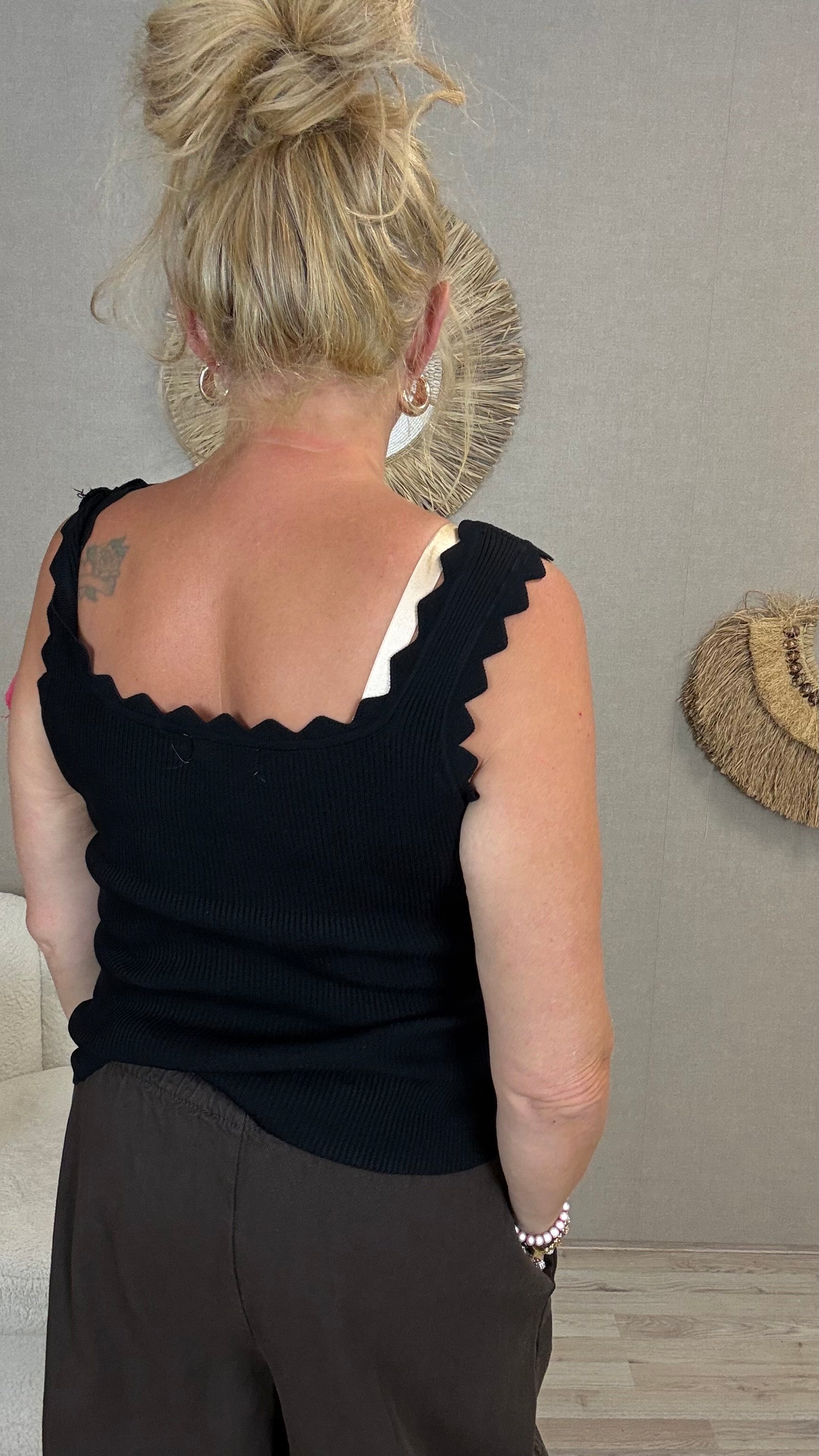 By Clara Rib Top met hartjes Knoopjes Zwart