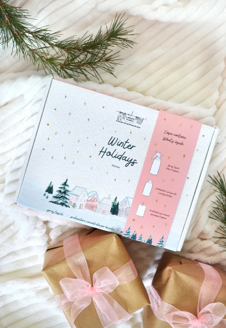 WINTER HOLIDAYS KIT - PEONIA