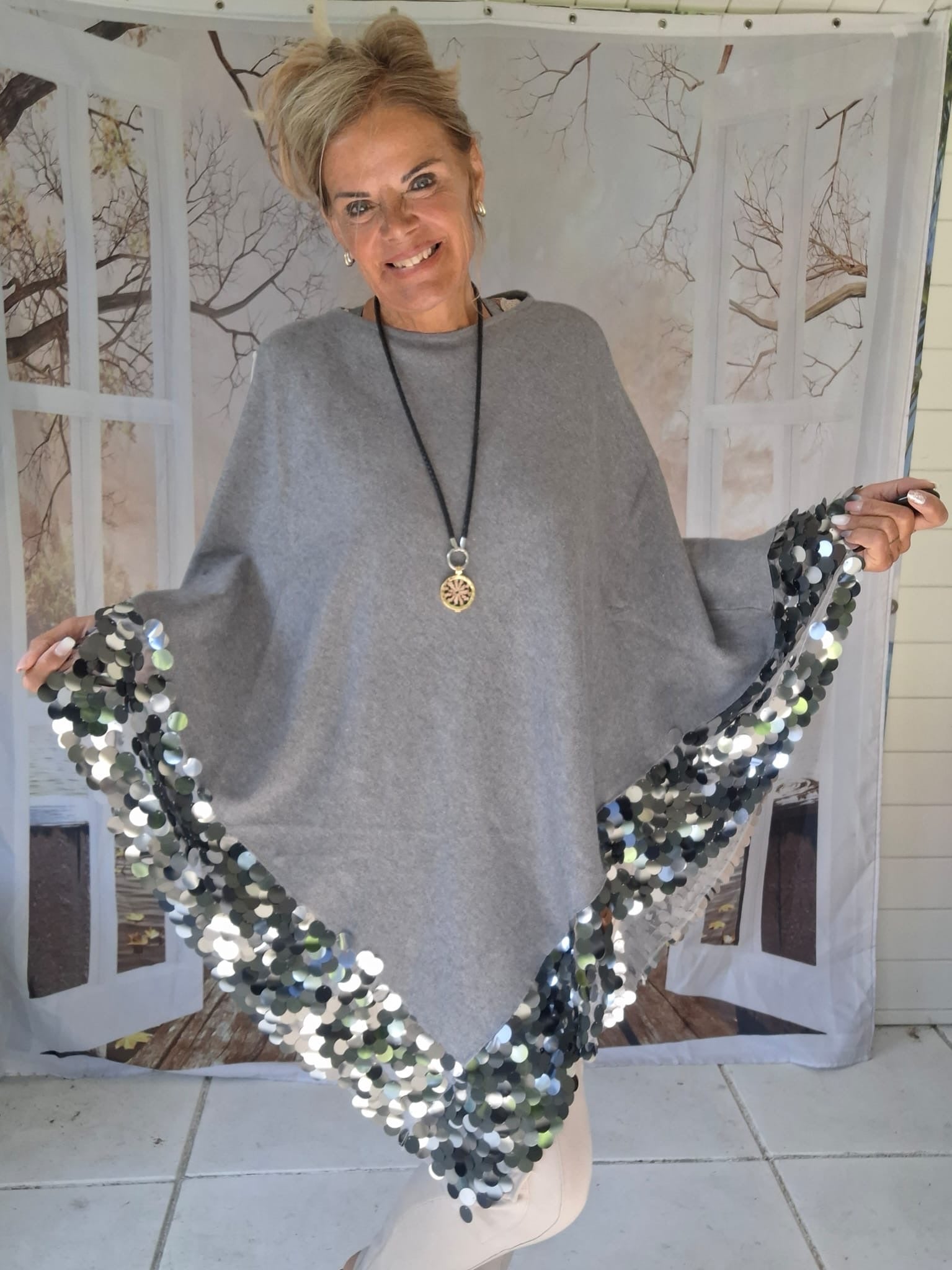 Poncho Nancy Grijs - Nancfashion