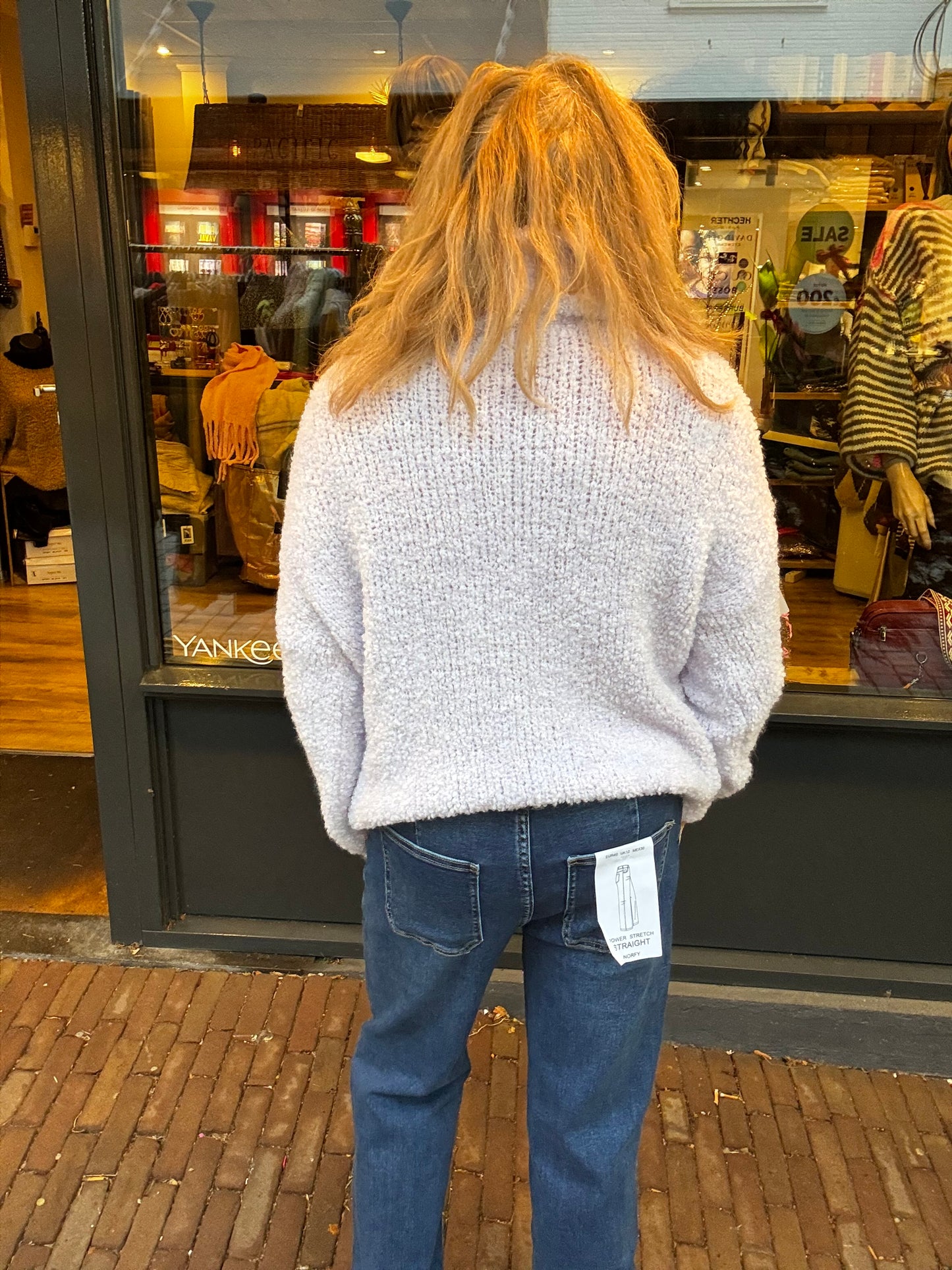 Bouclé Trui met Col Lila