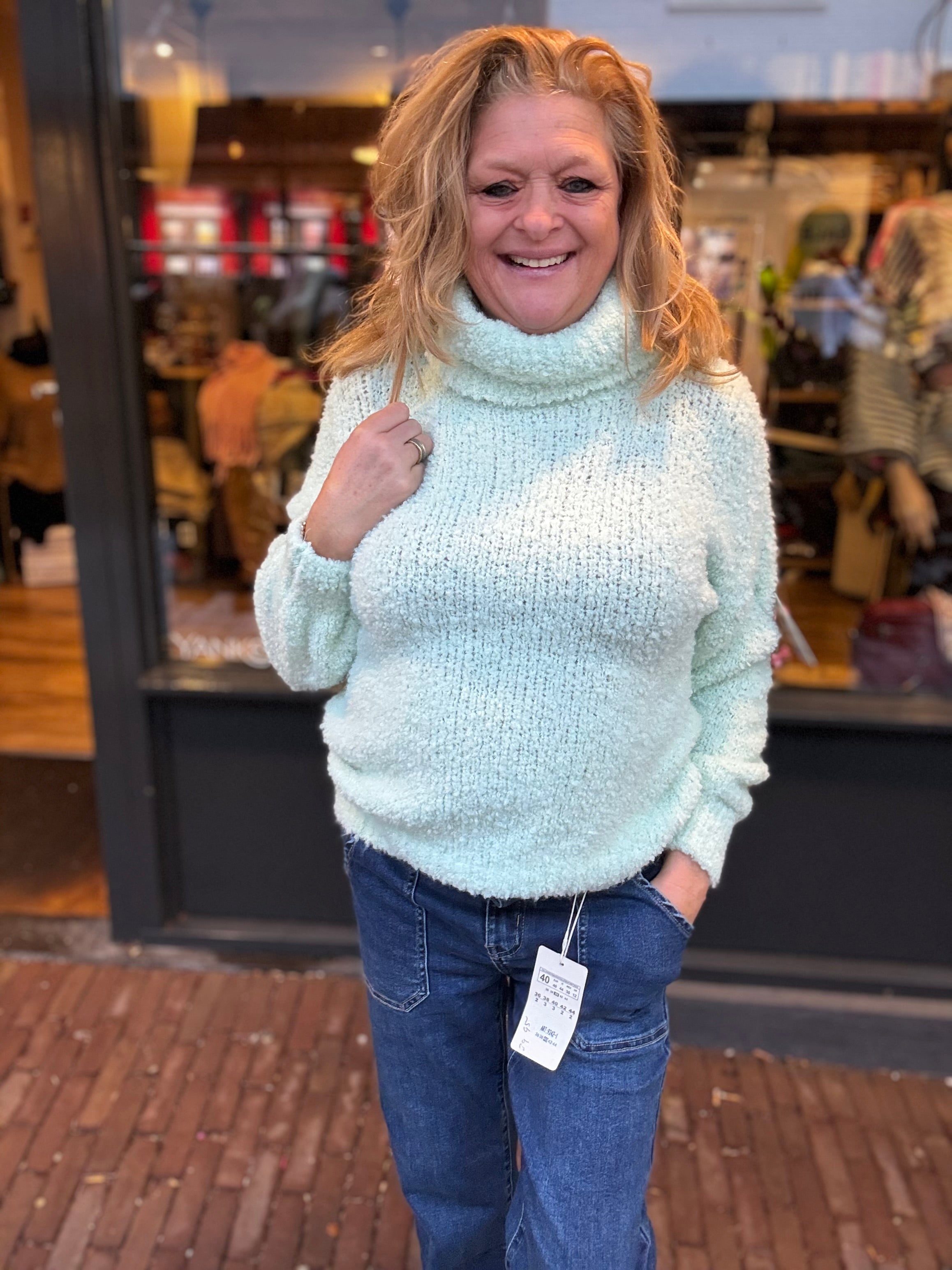 Bouclé Trui met Col mintgroen