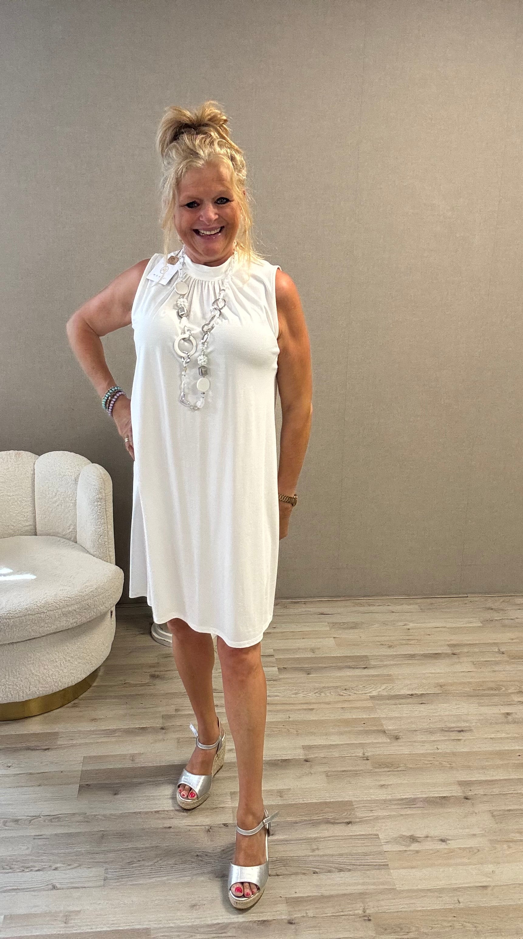 Halter Jurk Mooij Offwhite