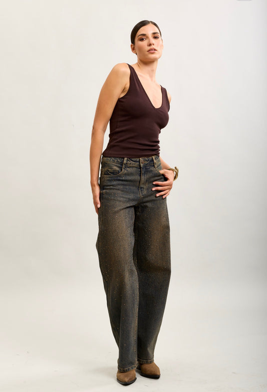TOXIK3 STRETCH DENIM BALLONJEANS MET VOLLEDIGE STRASSSTEENTJES